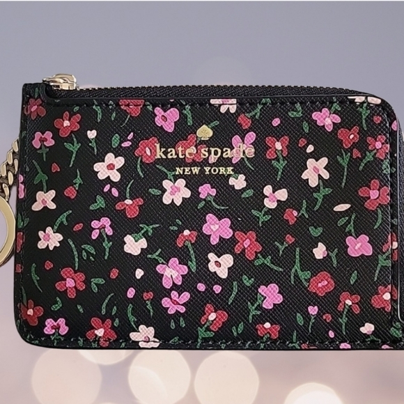kate spade Accessories - KATE SPADE CARD CASE